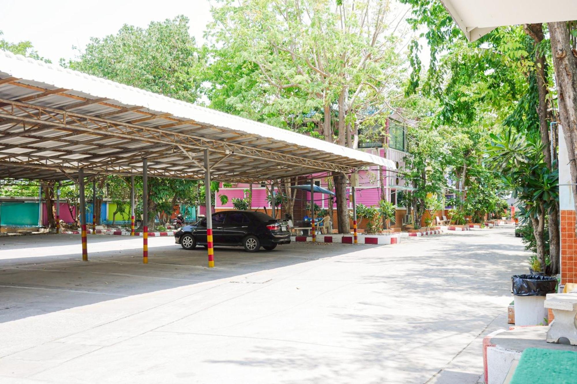 Rak Kun Resort 2 Nakhon Sawan Dış mekan fotoğraf